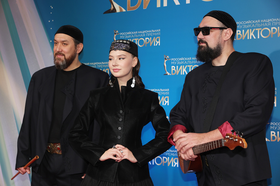 Участники группы Ay Yola на Российской Национальной Музыкальной премии «Виктория-2026»