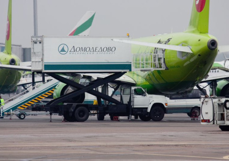 Два московских аэропорта перестали принимать и выпускать самолеты