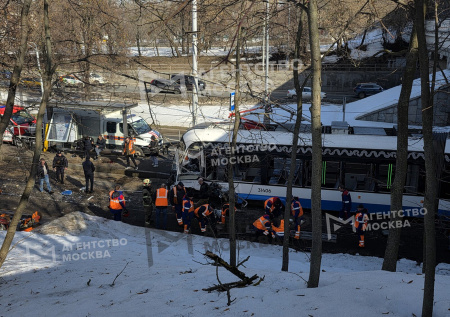Раскрыта причина столкновения двух трамваев в Москве