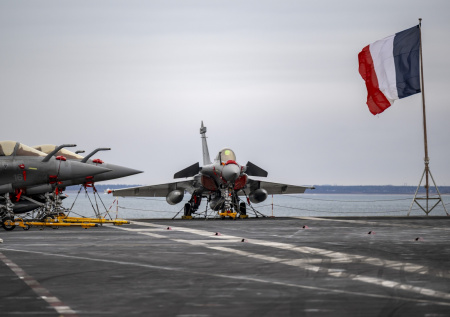 Париж проигнорировал требование Вашингтона по Ормузскому проливу