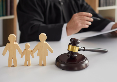 Дети, деньги и документы: как правильно развестись. 10 советов от адвоката