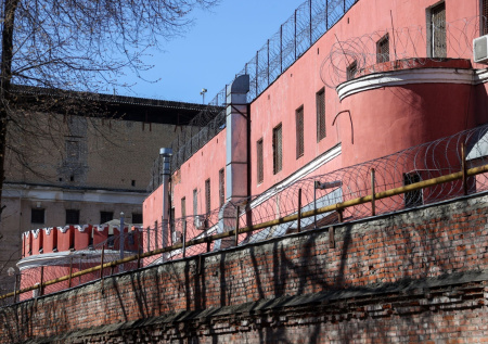 «Бутырка» подала иск к десяткам заключенных