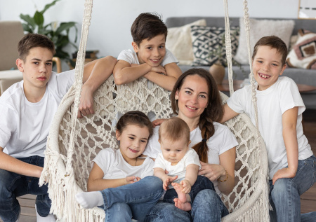 В Госдуме назвали количество мер поддержки для многодетных семей