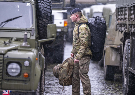 Британии объяснили, почему ей лучше не ввязываться в войны