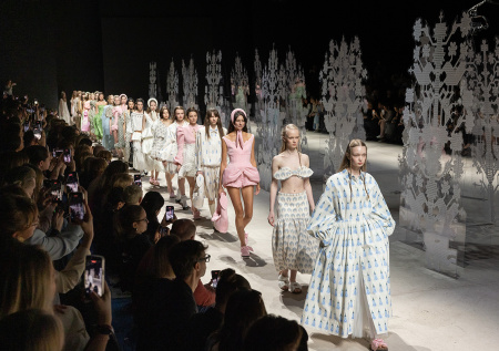 Хромченко, Рогов, Барановская: лучшие наряды Недели высокой моды в Москве