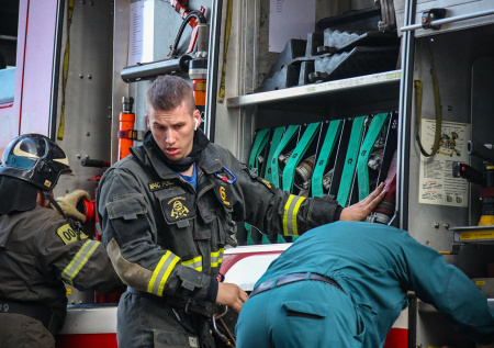 МЧС завершило спасательные работы после атаки БПЛА в Сызрани