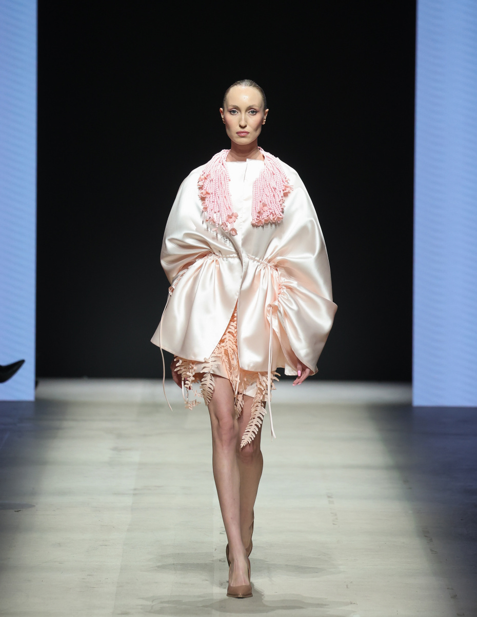 Показ Big Brooch на Неделе высокой моды в Москве