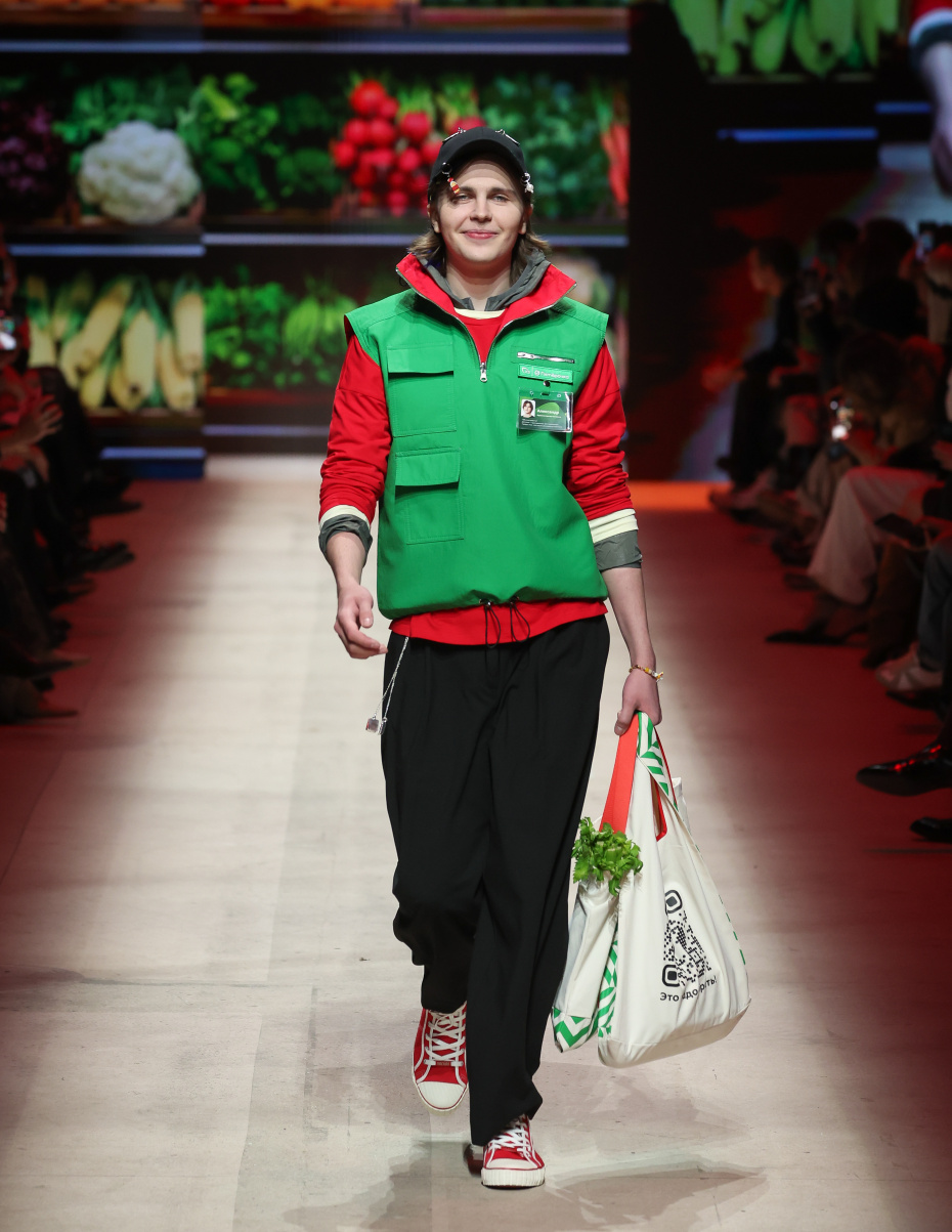 Индустриальный показ Braining Group на Неделе высокой моды в Москве