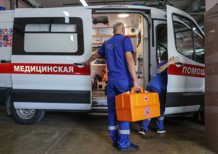 Безопасность бригад скорой помощи усилят в одном регионе