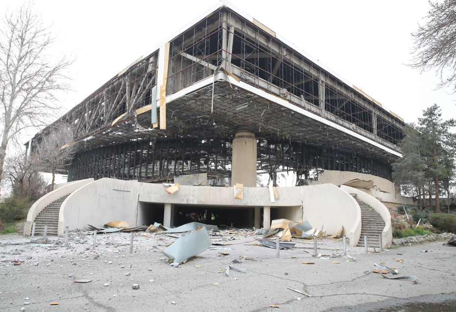 Последствия разрушения стадиона «Азади» в Иране после серии ударов США и Израиля, 16 марта 2026 года