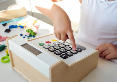 Психолог ответила, когда прививать детям финансовую грамотность