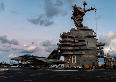 Раскрыты шокирующие подробности пожара на авианосце Gerald R. Ford