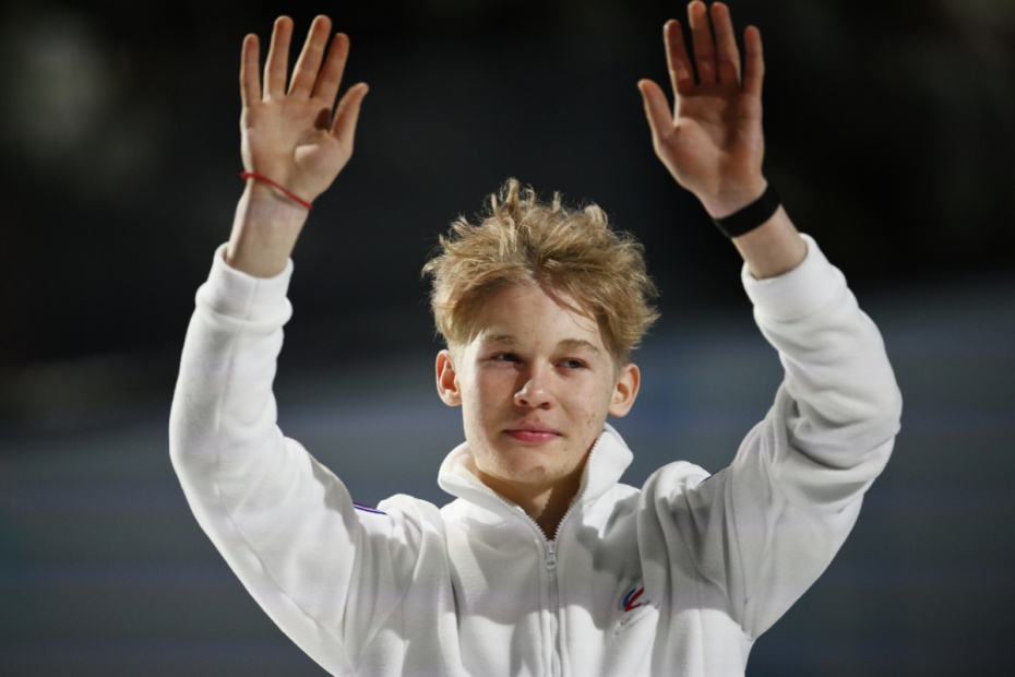 Никита Сарновский, занявший первое место в мужских соревнованиях чемпионата России — 2026 по прыжкам в фигурном катании