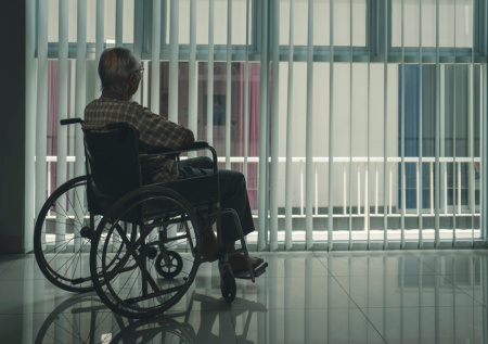 Стало известно, как россияне относятся к людям с инвалидностью