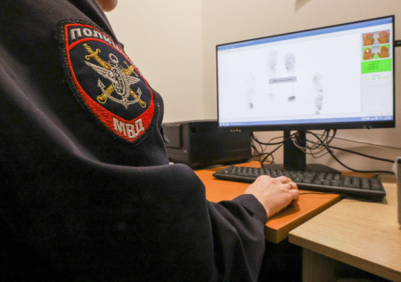 В России исчезнут миграционные карточки