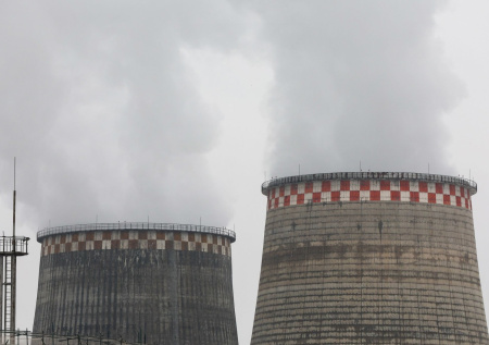 В Иране сообщили о прилете снаряда на территорию атомной станции