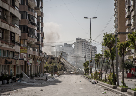 Появились кадры разрушения «многоэтажки» после удара ЦАХАЛ по Бейруту