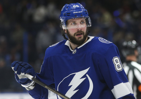 Уважение Овечкина, звезда НХЛ, дом за $3 млн: как живет хоккеист Кучеров