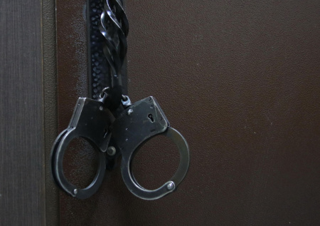 Двух подростков наказали за попытку сжечь локомотивы