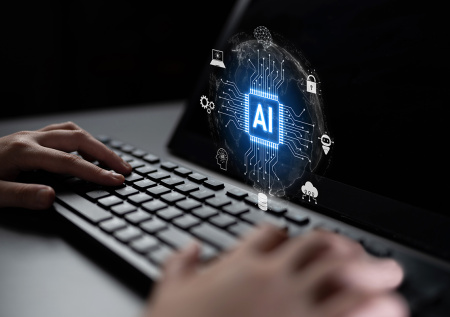 Юрист объяснил, сохраняется ли авторское право за создателями ИИ-контента