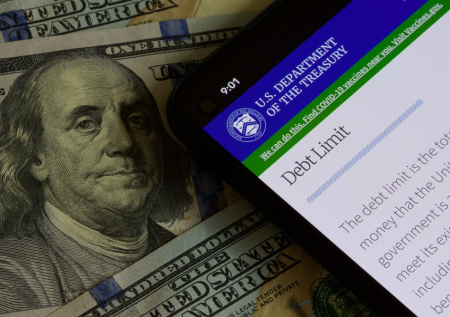 Госдолг США превысил $39 трлн по неофициальным данным