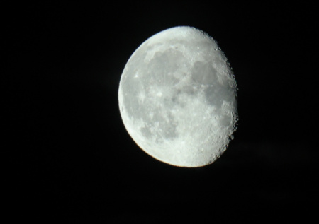 Фаза Луны сегодня, 19 марта 2026 года: чего нельзя делать с деньгами