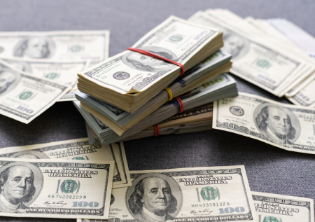 Юноша случайно стал миллионером по дороге на работу