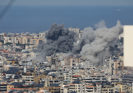 Израильская ракета погребла под руинами в Бейруте известного телевизионщика