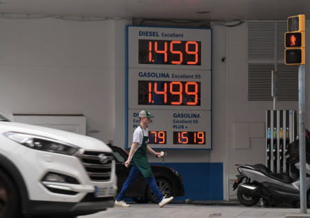 Цена на нефть побила рекорд на фоне ситуации на Ближнем Востоке