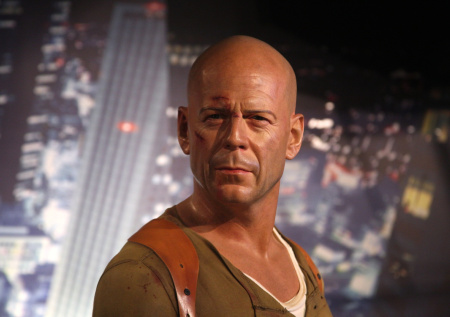 Болезнь, подготовка к смерти, наследство: как сейчас живет Брюс Уиллис