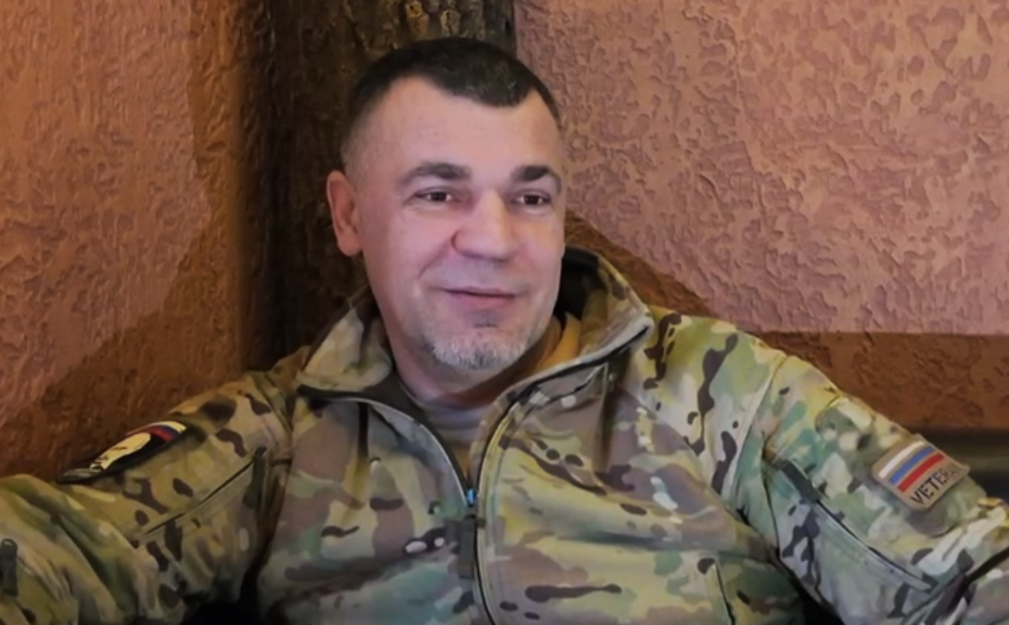 Морпех (настоящее имя — Александр Тютерев)