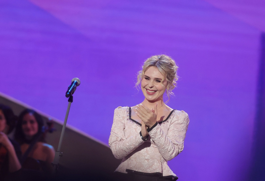 Певица Пелагея во время шоу «Про100 Зацепин» к 100-летию Александра Зацепина в Большом зале Кремлёвского дворца в Москве