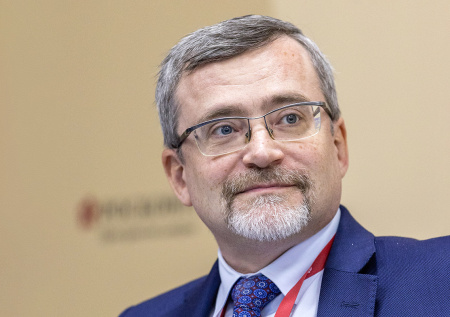 «Между нами — пропасть»: глава ВЦИОМ Валерий Федоров о России и Западе