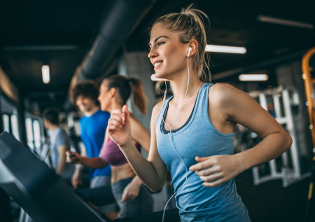 Глава НФС призвала помочь фитнес-отрасли на фоне ограничений связи