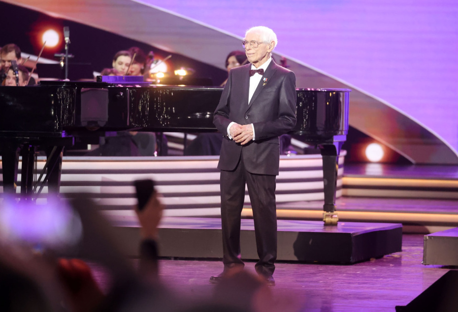 Композитор Александр Зацепин во время шоу «Про100 Зацепин»