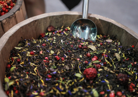 Диетолог ответила, какие напитки полезны для людей старше 50 лет