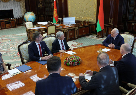 США сняли санкции с двух банков одной страны СНГ