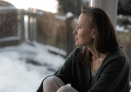 Врач назвала основную причину весенней хандры