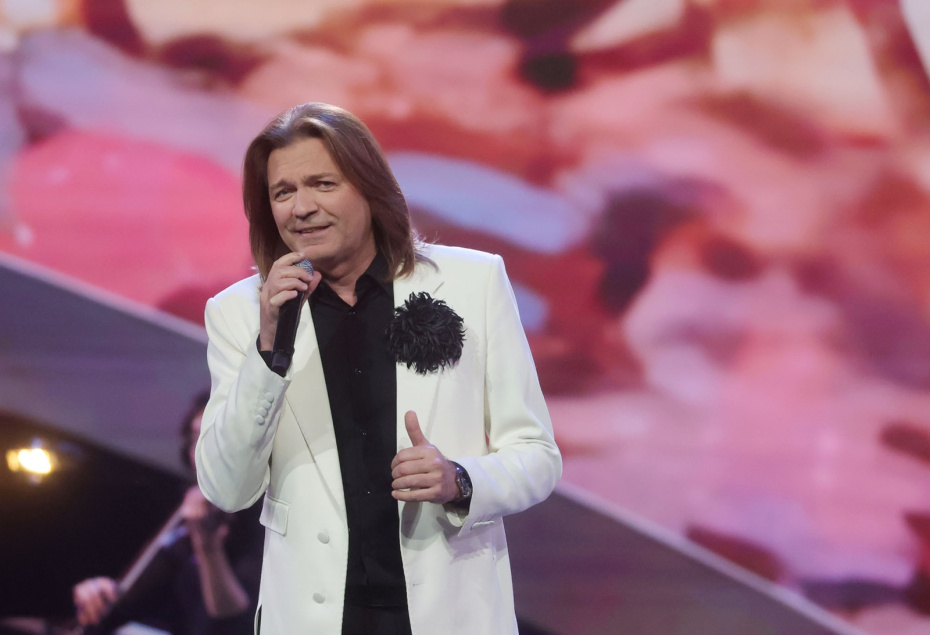 Певец Дмиитрий Маликов во время шоу «Про100 Зацепин» к 100-летию Александра Зацепина в Большом зале Кремлёвского дворца в Москве