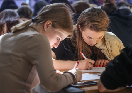 Россиянам дали совет, как выбрать вуз для поступления