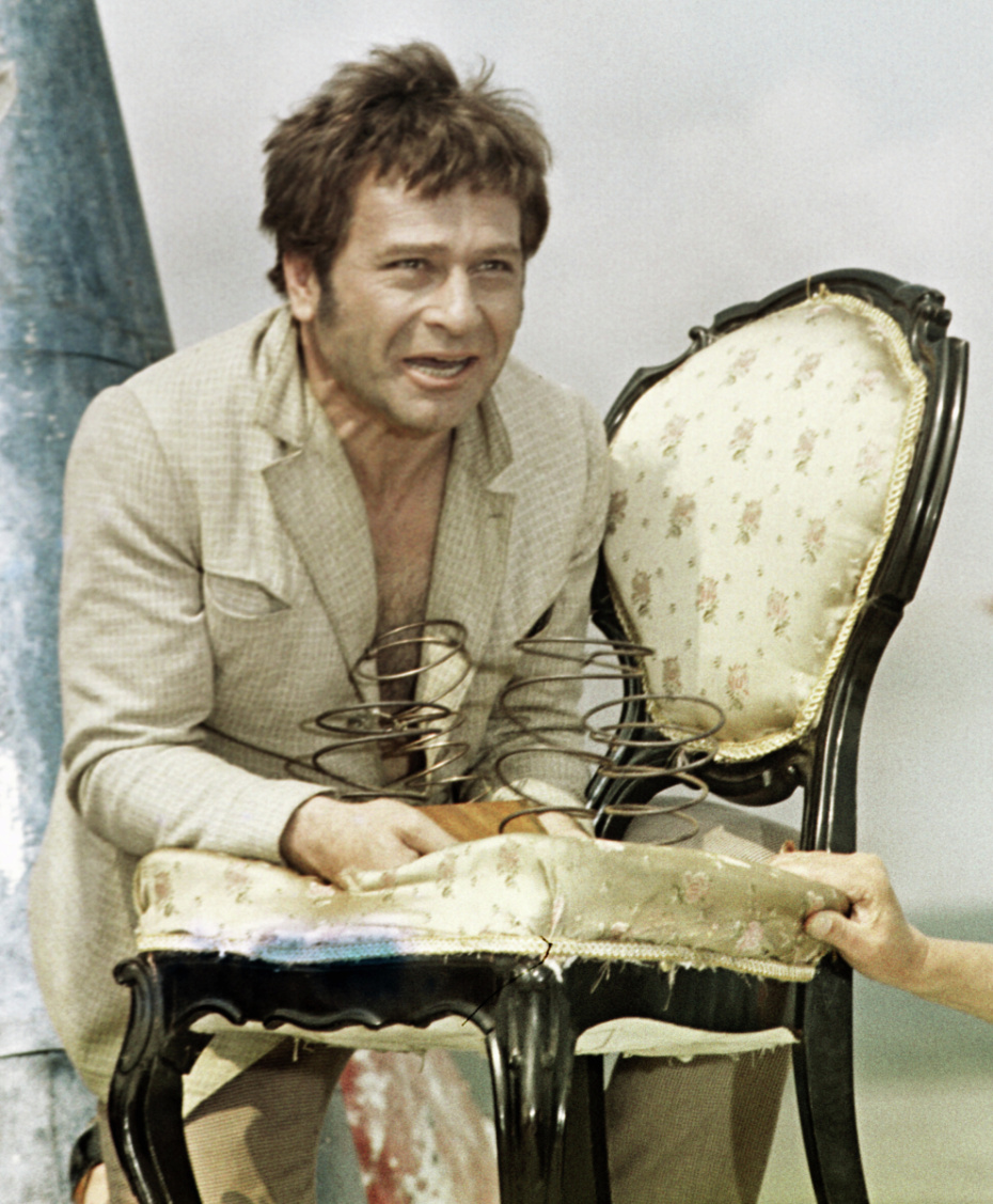 Актер Арчил Гомиашвили в роли Остапа в фильме «Двенадцать стульев» (режиссер — Леонид Гайдай)