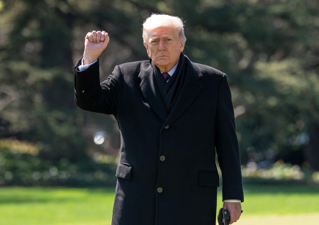 Трамп добился чеканки 24-каратной золотой монеты со своим портретом