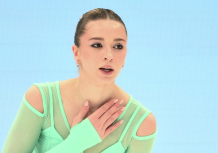 Кубок Первого канала, похвала Навки, уход от Тутберидзе: как живет Валиева