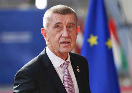 Самолет премьера Чехии развернули из-за связанного с Израилем теракта