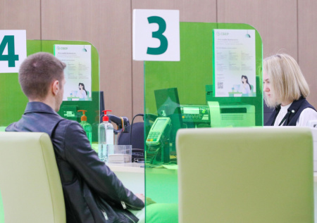 Стало известно, сколько можно заработать на банковских вкладах в 2026 году