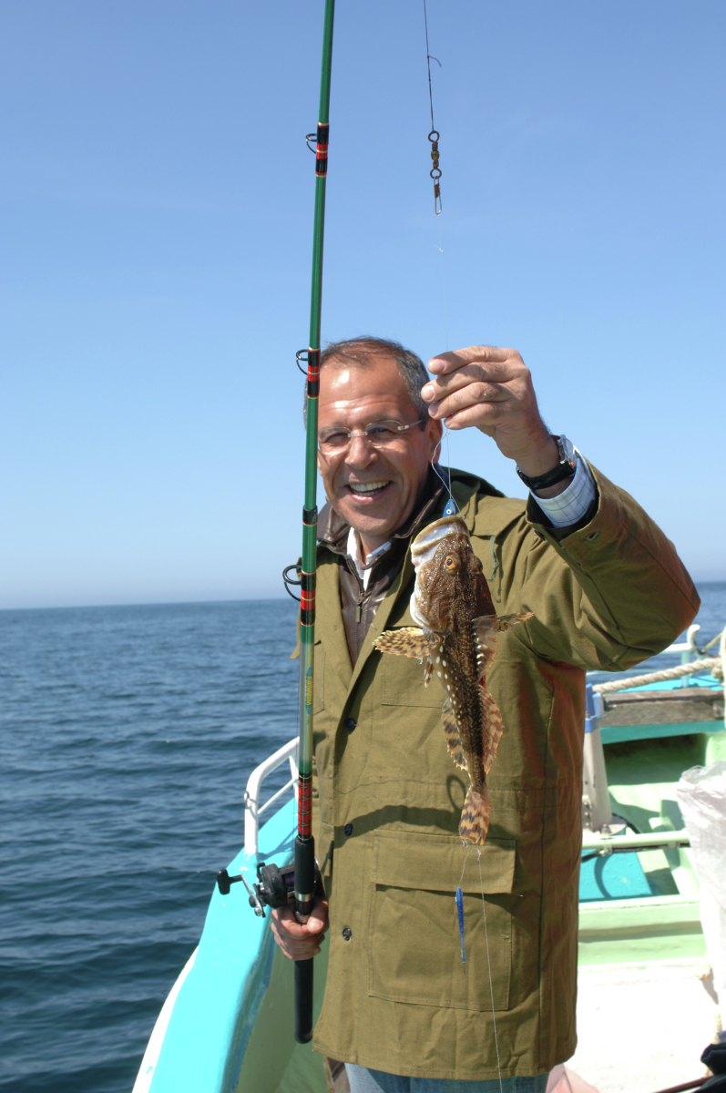 Министр иностранных дел РФ Сергей Лавров во время рыбалки на Камчатке