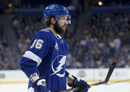 Кучерова признали второй звездой игрового дня в НХЛ