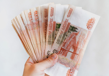 Юрист ответил, положена ли компенсация за работу во время отпуска