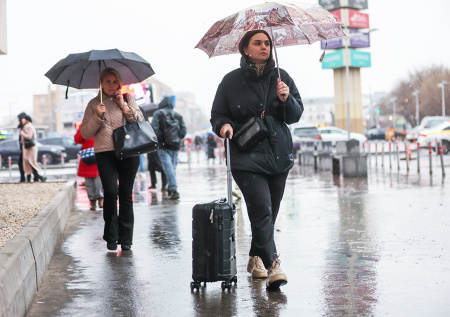 Ледяные дожди и холод до 0? Погода в Москве в начале недели: чего ждать