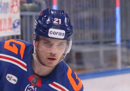 Российского хоккеиста признали второй звездой дня в НХЛ за спасение команды